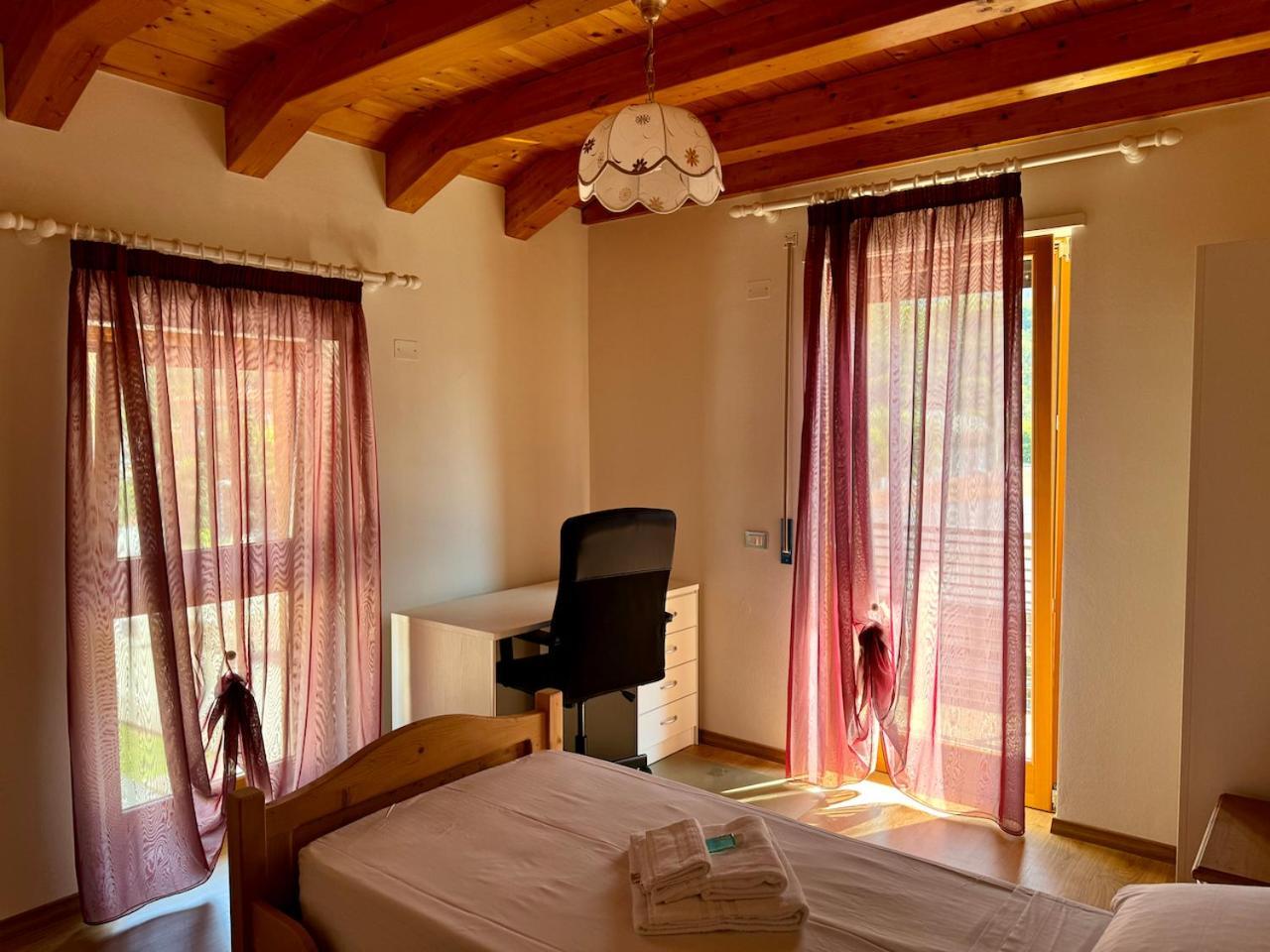 Ai Fol 6 - Stazione E Centro Apartment Feltre Bagian luar foto