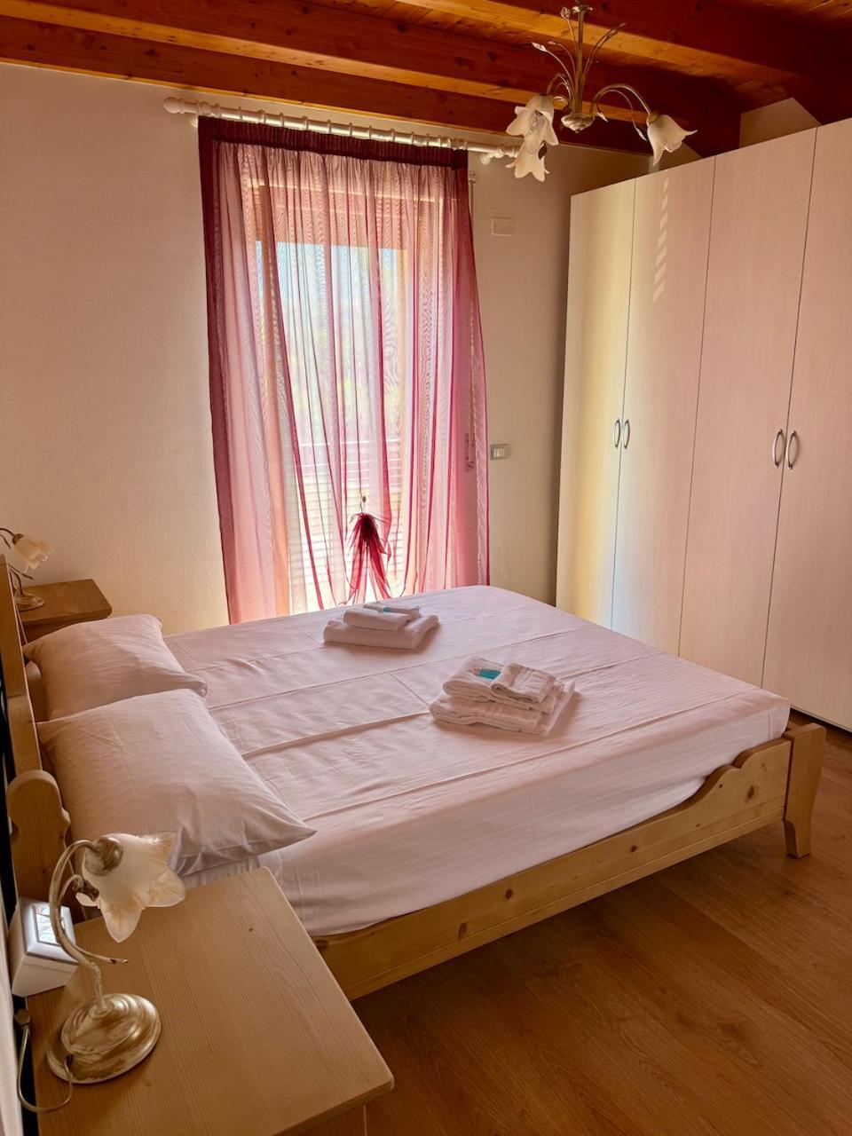 Ai Fol 6 - Stazione E Centro Apartment Feltre Bagian luar foto