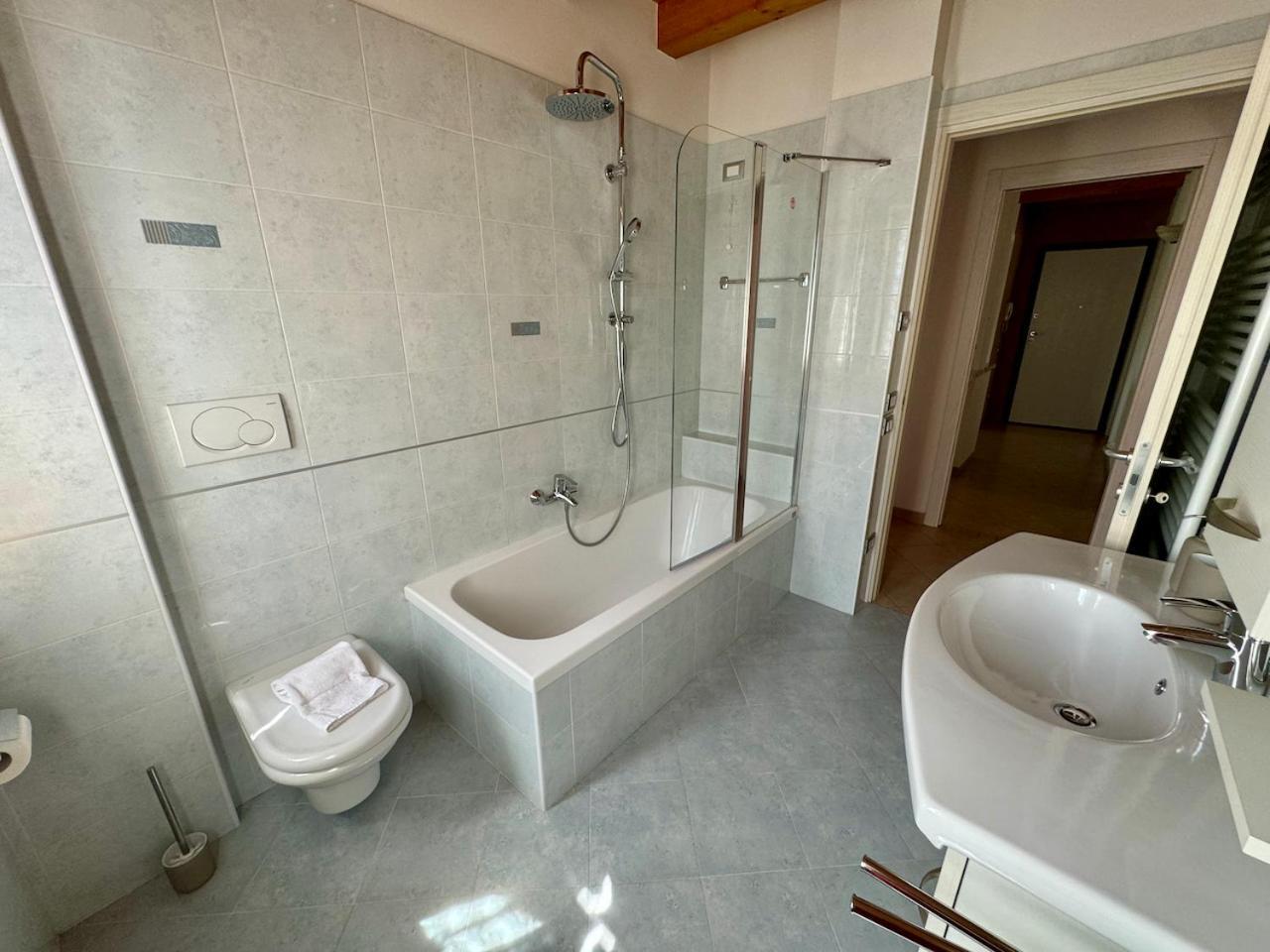 Ai Fol 6 - Stazione E Centro Apartment Feltre Bagian luar foto